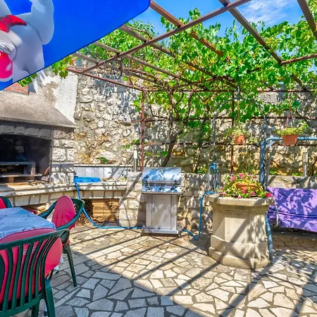 Sobe Frano I Lovro Ck 茨里克韦尼察