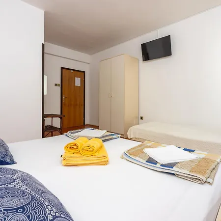 Sobe Frano I Lovro Ck