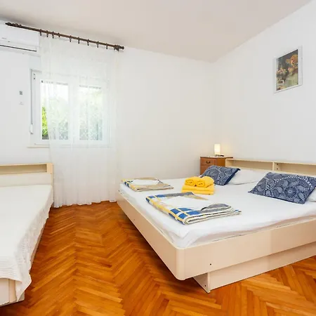 Sobe Frano I Lovro Ck 3* 茨里克韦尼察