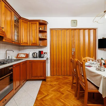 Sobe Frano I Lovro Ck 3*