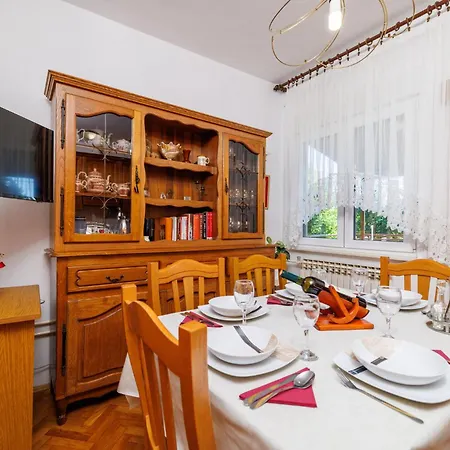 Sobe Frano I Lovro Ck 3* 크리크베니카