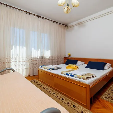 Sobe Frano I Lovro Ck 3*