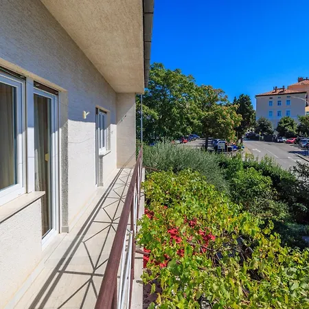 Sobe Frano I Lovro Ck 招待所