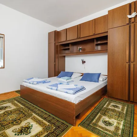 招待所 Sobe Frano I Lovro Ck