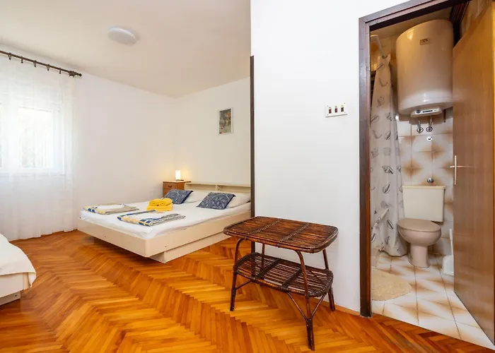 Maison d'hôtes Sobe Frano I Lovro Ck 3*