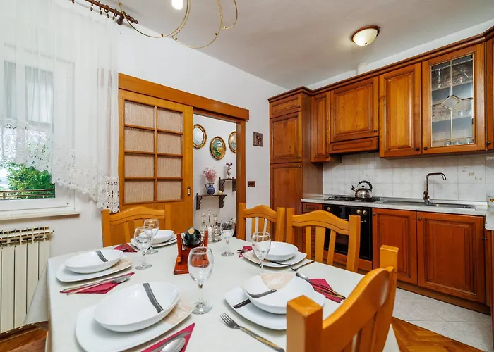 Sobe Frano I Lovro Ck 3*